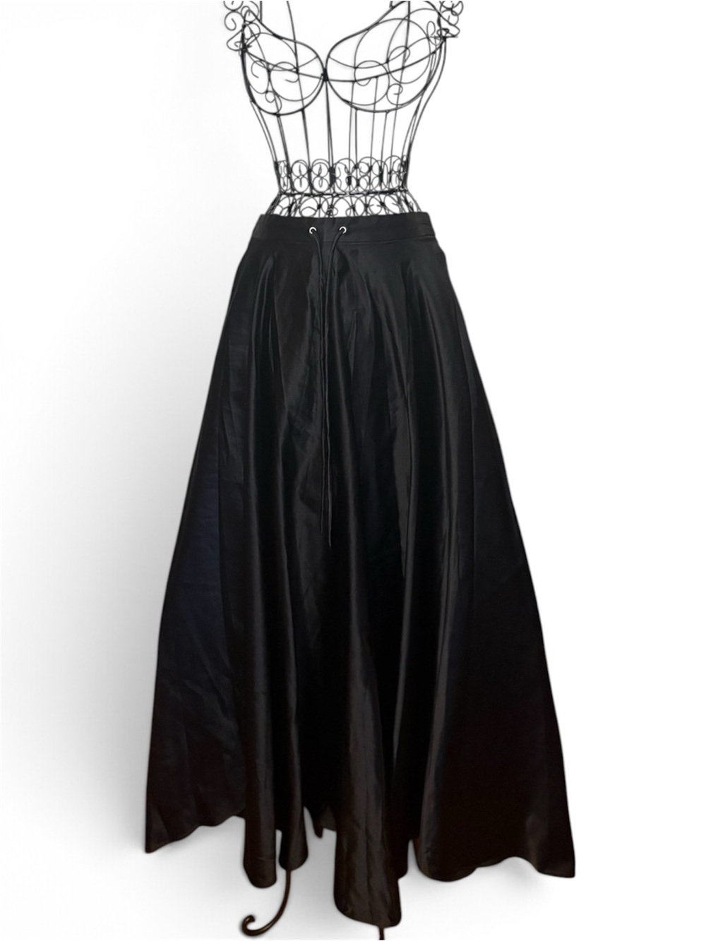 Ralph Lauren Collection (Purple Label) Full  100% Silk Skirt, drawstring waist